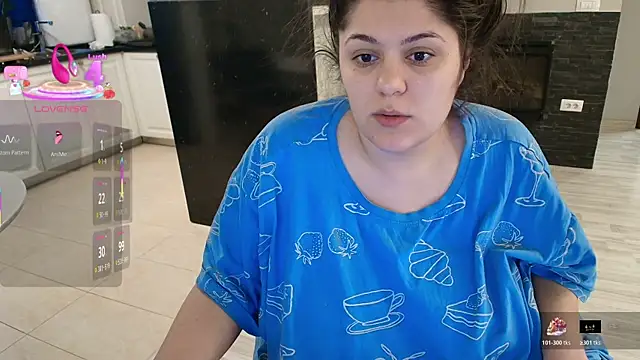 Layla- online show from February 19, 11:28 am