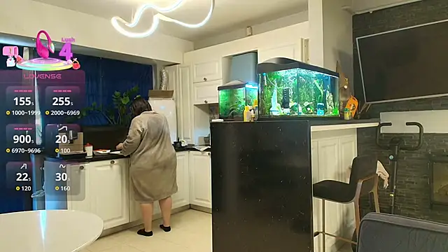 Layla- online show from April 2, 11:52 am