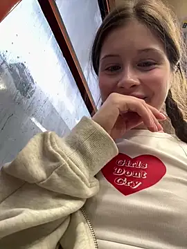 melicious  online show from March 3, 3:09 pm