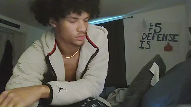 Snapshot of greg0516 chatting on October 29, 6:31 pm greg0516 online show from October 29, 6:31 pm