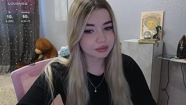 maaaay20 online show from March 4, 11:19 am