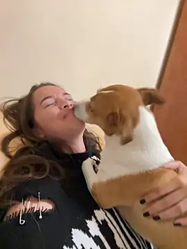 Snapshot of Beverly_Hilll chatting on October 2, 3:19 pm Beverly Hilll online show from October 2, 3:19 pm