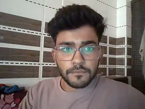 Snapshot of DoctorAlonee46 chatting on October 13, 10:26 am DoctorAlonee46 online show from October 13, 10:26 am