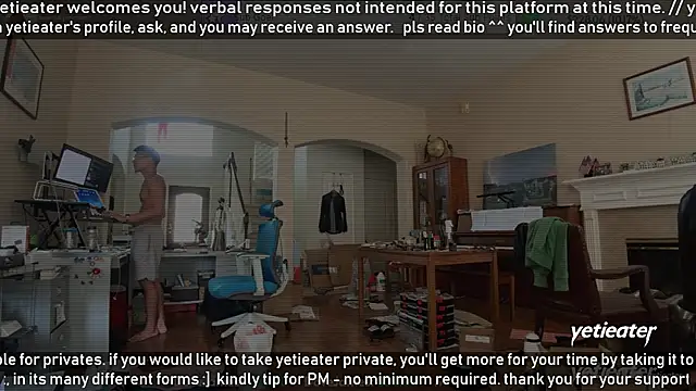 Snapshot of yetieater chatting on May 9, 3:50 pm yetieater online show from May 9, 3:50 pm