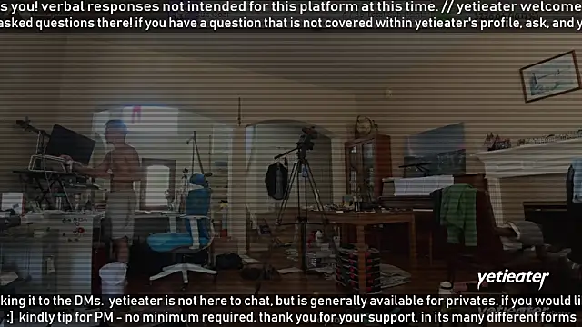 Snapshot of yetieater chatting on June 2, 4:09 pm yetieater online show from June 2, 4:09 pm