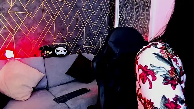 Tahara Romanov online show from December 2, 8:26 pm