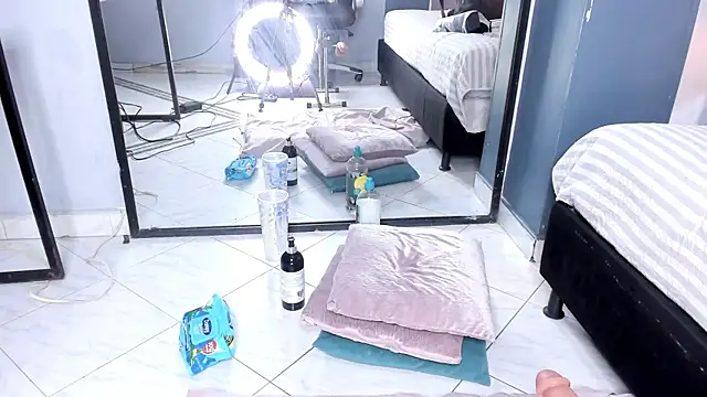 Melissa 23  online show from April 18, 11:58 am