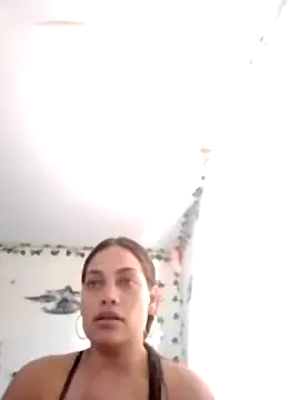 Snapshot of Ehilyn chatting on September 15, 8:20 pm Ehilyn online show from September 15, 8:20 pm