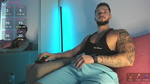 Snapshot of nicholasX1 chatting on July 18, 2:32 pm nicholasX1 online show from July 18, 2:32 pm