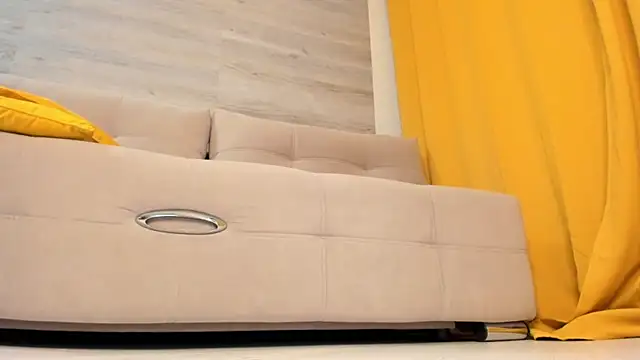 Snapshot of IreneHabibi chatting on March 23, 5:33 am IreneHabibi online show from March 23, 5:33 am