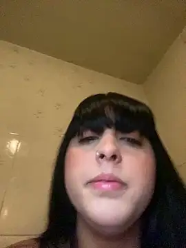 Snapshot of mayteziinhaa chatting on November 7, 1:05 am mayteziinhaa online show from November 7, 1:05 am