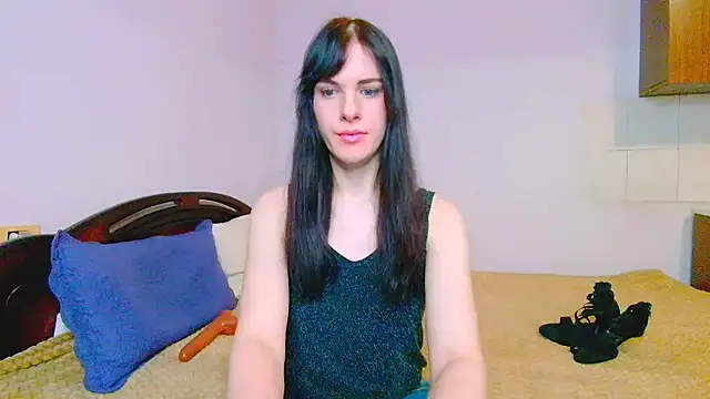 Nicole Redfields online show from September 23, 5:21 am