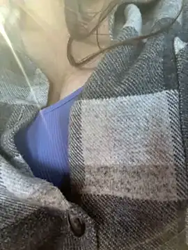 Snapshot of HannaJohnson chatting on September 14, 5:50 am HannaJohnson online show from September 14, 5:50 am