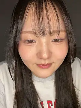 MinaKubo online show from April 15, 3:08 pm