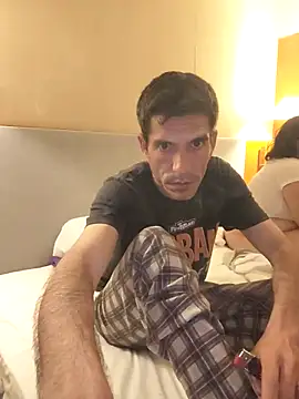 parejade225xh online show from April 5, 1:30 pm