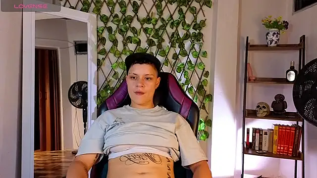 demimoore222 online show from March 15, 1:52 am