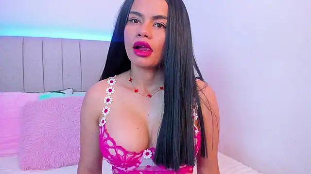 SusanSimpson16 online show from April 8, 7:47 pm