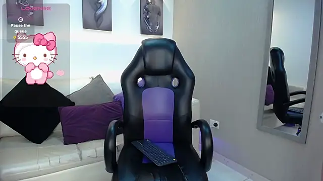 MiiaSuki online show from January 7, 5:10 am