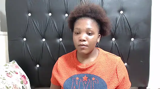 Snapshot of Beyoncex05 chatting on March 11, 3:12 pm Beyoncex05 online show from March 11, 3:12 pm