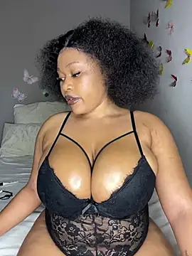 Snapshot of CuteSexyBoobz chatting on May 12, 8:39 pm CuteSexyBoobz online show from May 12, 8:39 pm