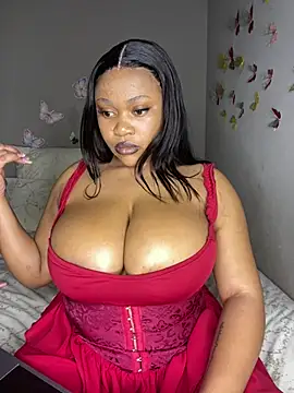Snapshot of CuteSexyBoobz chatting on May 16, 9:13 pm CuteSexyBoobz online show from May 16, 9:13 pm