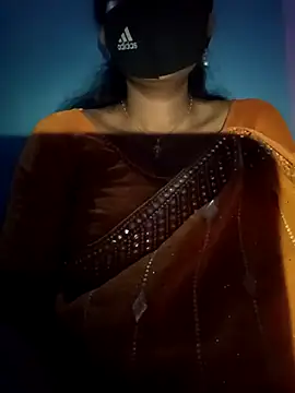 Sexyradha  online show from April 4, 9:12 pm