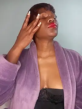 Missvixen81 online show from July 4, 11:11 pm