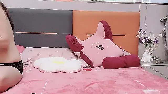 guoguo7777777 online show from March 9, 8:51 am