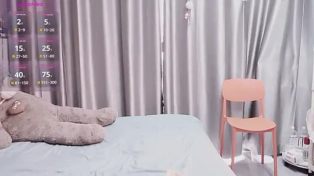 guoguo7777777 online show from September 12, 7:19 am