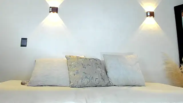 alanarouge online show from March 7, 3:18 pm