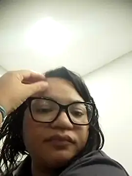 Snapshot of viviksmel chatting on December 22, 1:30 pm viviksmel online show from December 22, 1:30 pm