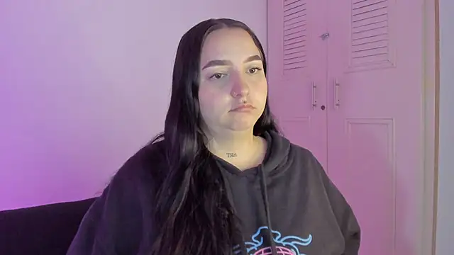 Snapshot of Celestte chatting on October 5, 2:32 am Celestte online show from October 5, 2:32 am