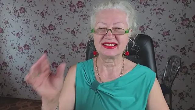 Maya Mayflower online show from September 26, 4:05 am