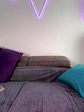 SpicyKylieFoxx online show from October 4, 12:14 pm