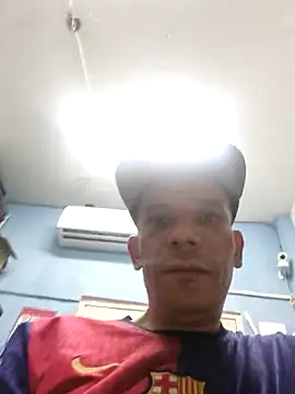 karlossan24 online show from October 21, 7:09 am