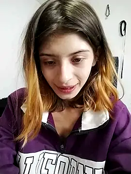 KratosAfroditacs online show from December 18, 12:17 am