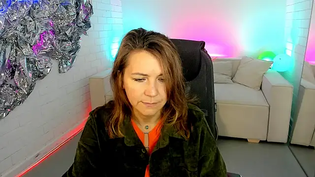 NicoleHitman online show from September 12, 5:18 am