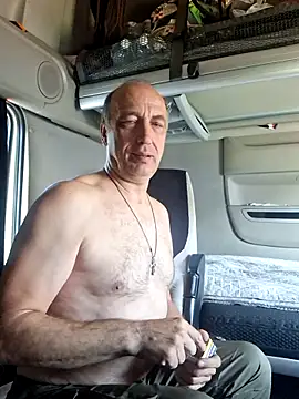 Snapshot of aleksis1313 chatting on May 8, 7:03 am aleksis1313 online show from May 8, 7:03 am
