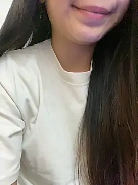 Lyly2525 online show from November 24, 2:06 pm