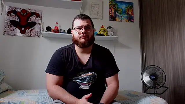 Snapshot of Edmund98 chatting on February 18, 3:19 pm Edmund98 online show from February 18, 3:19 pm