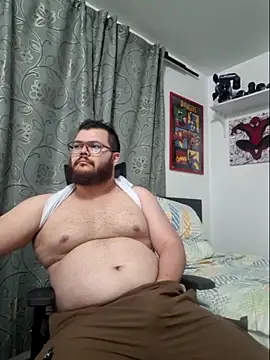 Snapshot of Edmund98 chatting on February 22, 3:18 am Edmund98 online show from February 22, 3:18 am