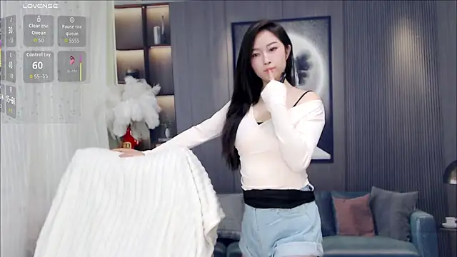 October 10 online show from March 8, 5:00 am