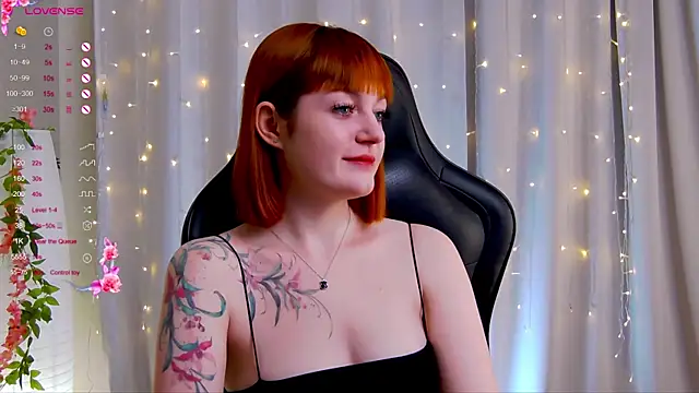 Ashley Nicks online show from October 9, 2:09 am