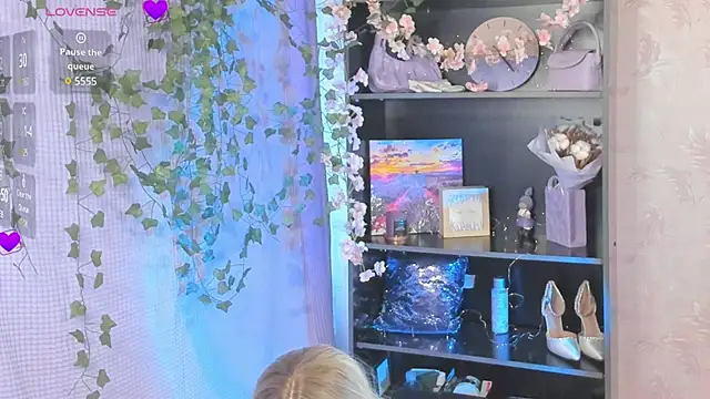 MelissaMillton online show from March 11, 11:55 am