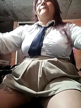 isis milove online show from April 14, 9:04 am