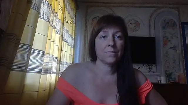 Snapshot of CarolinaReaperRed chatting on June 3, 9:34 am CarolinaReaperRed online show from June 3, 9:34 am
