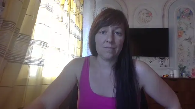Snapshot of CarolinaReaperRed chatting on June 5, 9:59 am CarolinaReaperRed online show from June 5, 9:59 am