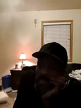 Snapshot of BadazzRXL chatting on October 13, 2:33 am BadazzRXL online show from October 13, 2:33 am