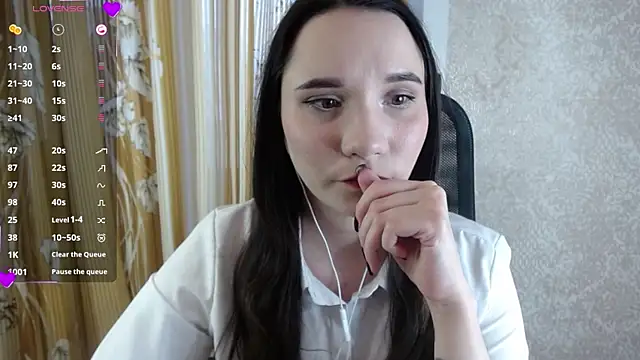 Snapshot of KateForLove chatting on March 4, 12:55 pm KateForLove online show from March 4, 12:55 pm