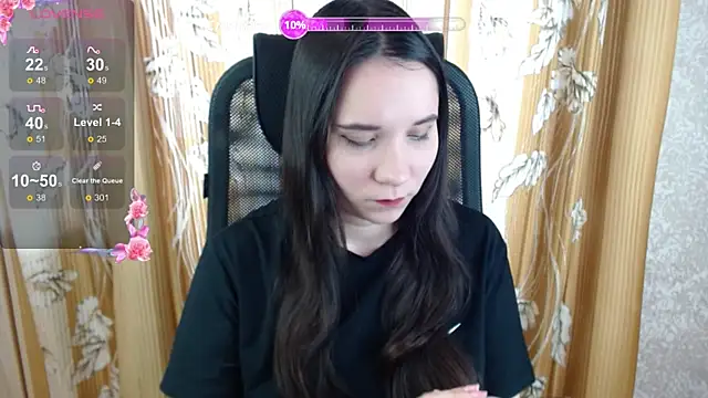 Snapshot of KateForLove chatting on October 4, 11:30 am KateForLove online show from October 4, 11:30 am